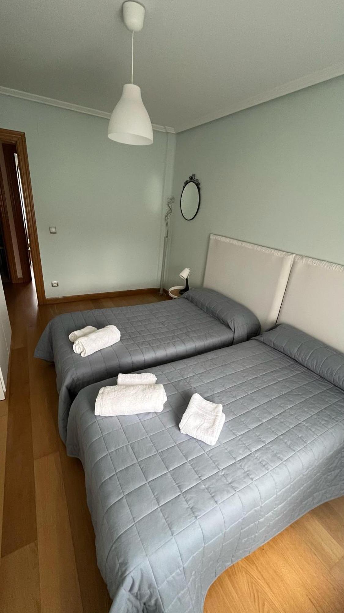 Vivienda Al Pie Del Castillo Burgo Eksteriør billede