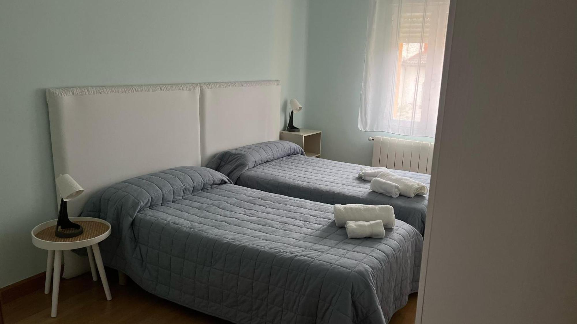 Vivienda Al Pie Del Castillo Burgo Eksteriør billede